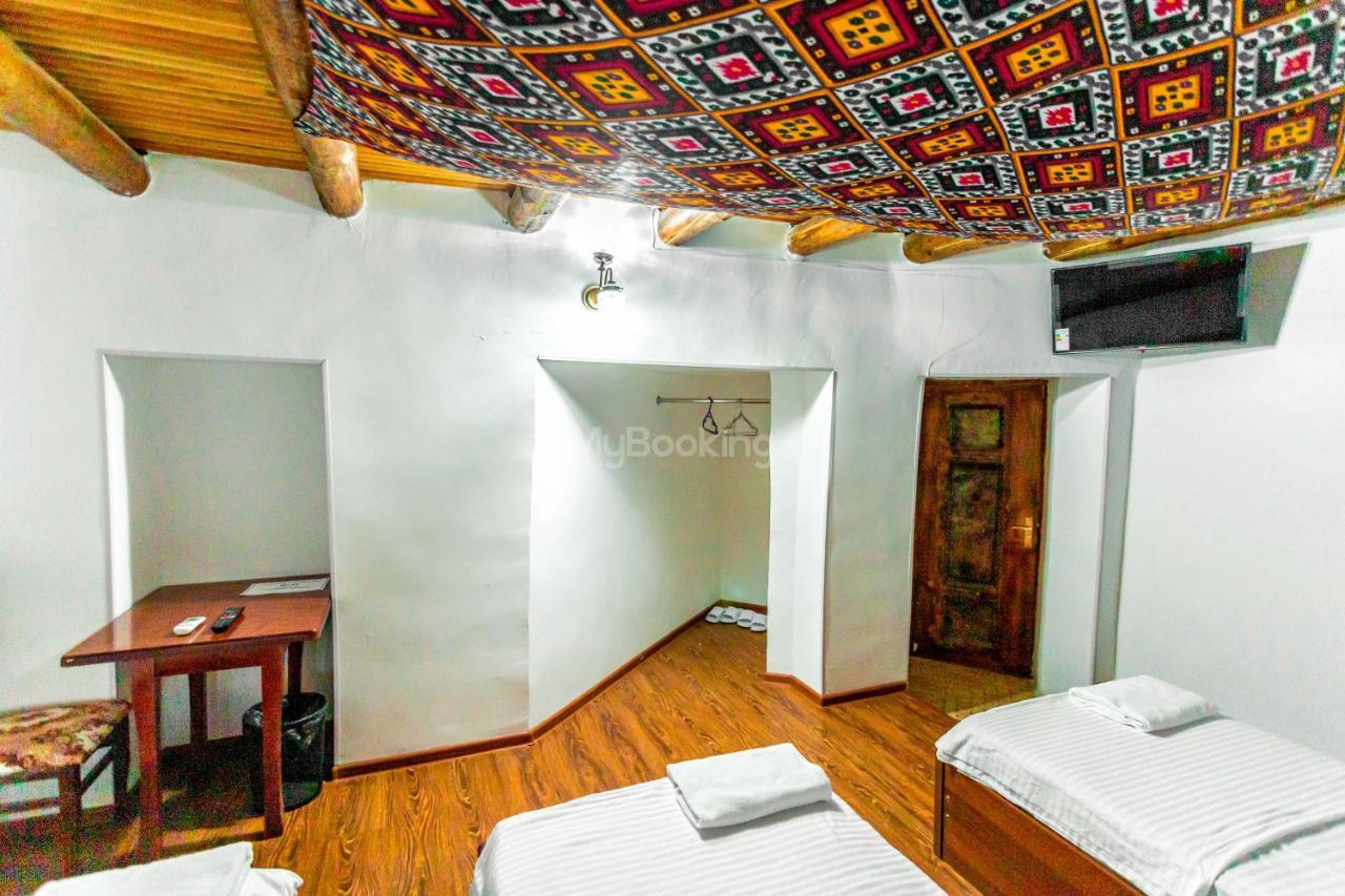 Okhun Madrasah15Th-16Th Century Hotell Bukhara Eksteriør bilde